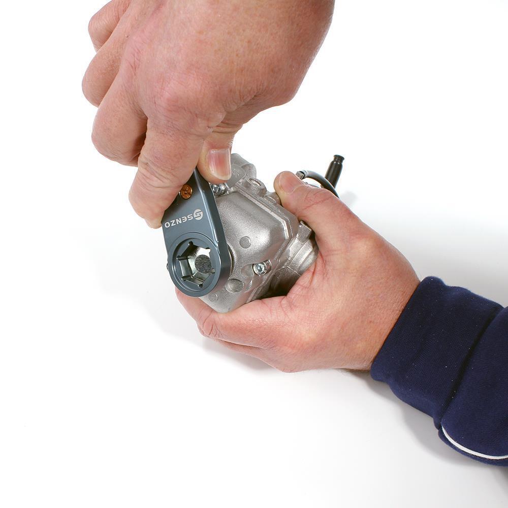 Senzo Rotax 8 Jet Driver Spanner/Holder Driver With Magnet Titanium