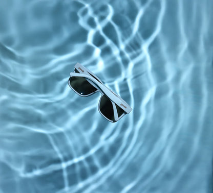 GOODR Sunglasses Sea Foam Party Favor