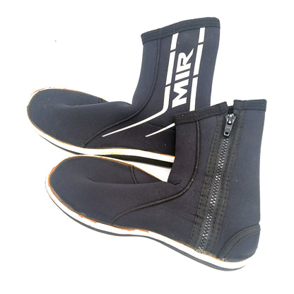 MIR Waterproof Boots 37-39 & Socks Size S
