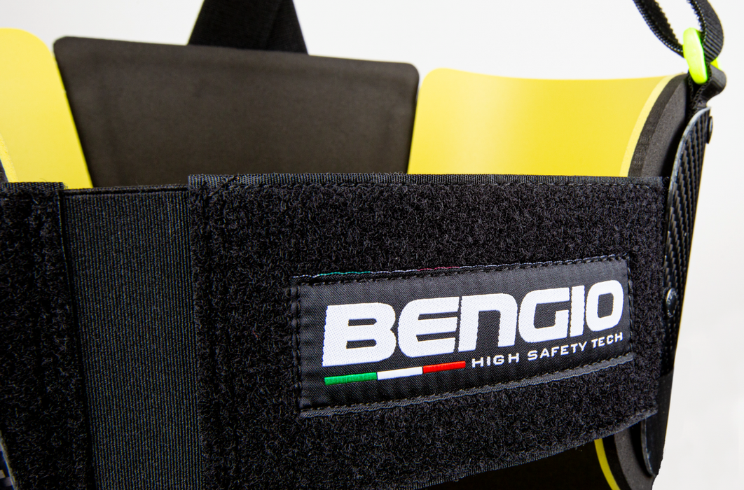 Bengio Carbon Rib Protector 2024